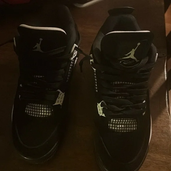Jordan | Shoes | Jordan Four White Thunder I Wore Them Two  display picture 1